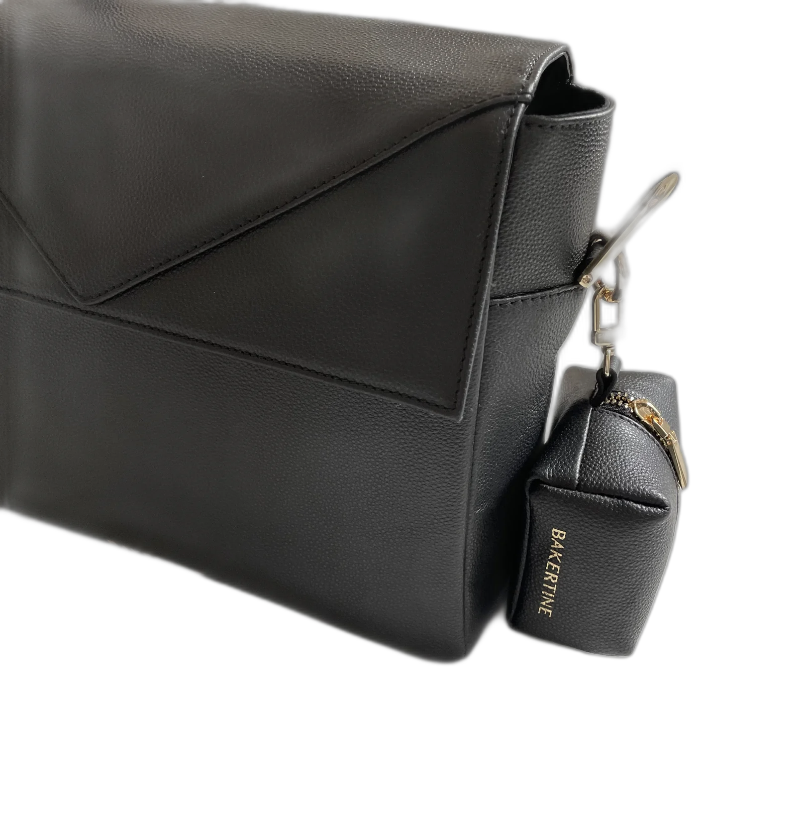 Detail der BAKERTINE All-Day Bag mit seitlich befestigtem Add-on